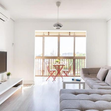 Apartamento Amplio Con 4 Habitaciones Y 2 Banos - Great Apartment With 4 Rooms - 2 Baths Sevilla Eksteriør bilde