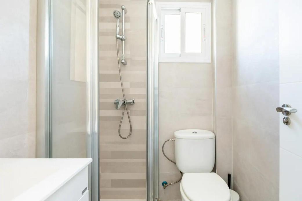 Apartamento Amplio Con 4 Habitaciones Y 2 Banos - Great Apartment With 4 Rooms - 2 Baths Sevilla Eksteriør bilde