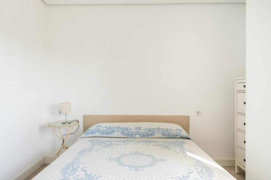 Apartamento Amplio Con 4 Habitaciones Y 2 Banos - Great Apartment With 4 Rooms - 2 Baths Sevilla Eksteriør bilde